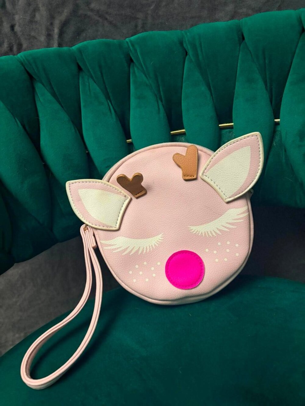 Luv Betsey by Betsey Johnson Deer Face Round Wristlet Coin Purse Pink Novelty Po